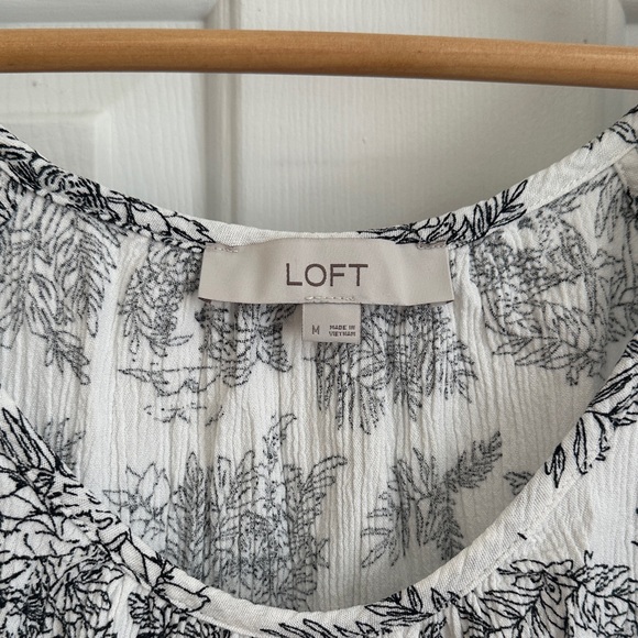 LOFT Black and White Floral Tank Top - Picture 2 of 5